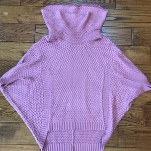 Limited cowl sweater with wide turtleneck